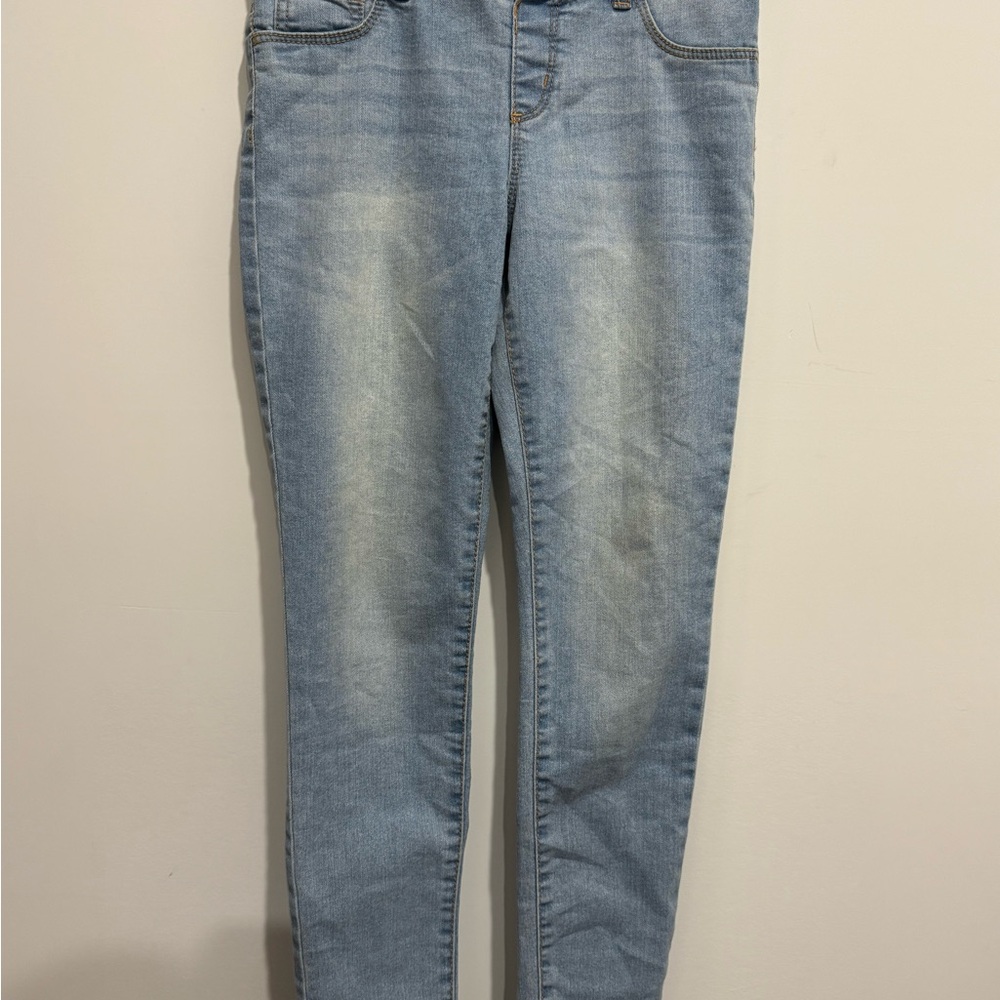 Arizona Jean Company Women's Light Blue Skinny Jeans